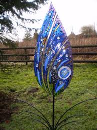 Google Image Result For Http Www Thesculpturewebsite Co Uk Images Katie Green Blue Fern Jpg Glass Art Stained Glass Art Glass Garden Art