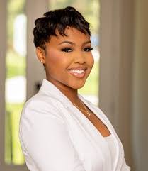 Rochelle Knox's Instagram, Twitter & Facebook