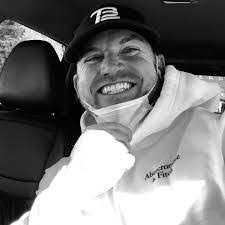 Mark Robillard's Instagram, Twitter & Facebook