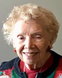 Annie Mackay's Instagram, Twitter & Facebook