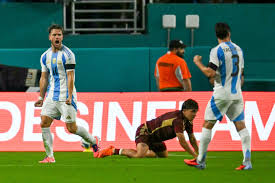 Argentina cumpli, convirti en figura al arquero de Venezuela y gan 1-0  en Miami | El Grfico