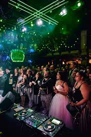 Monday, october 21, 2019 filmed by: Eddie Perfect Performs At Todaytix Beetlejuice Black White Ball At Public Arts Times Square Chronicles