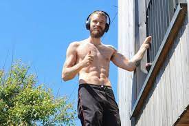 Pewdiepie Revealed His Abs In A Shirtless Instagram Post And The Internet  Lost It – TenEighty — Internet culture in focus