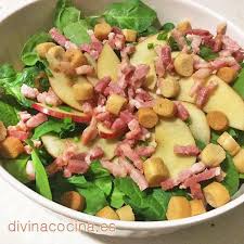 Tostar los piñones en una sartén antiadherente sin aceite. Ensalada De Espinacas Manzana Y Bacon Receta De Divina Cocina