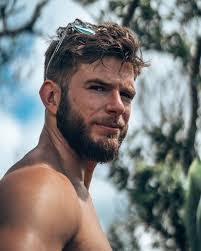 Garrett Richey's Instagram, Twitter & Facebook