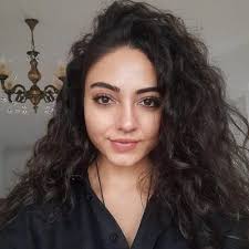 Emine Aslan (@avemineeaslan)