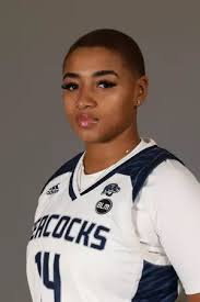 Taylor Abraham's Instagram, Twitter & Facebook