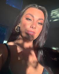 Staying in Houston for the next few months but my lease was up! I now have  more free time than I know what to do with. I'm back, text me, FaceTime me,