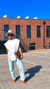 Would you wear this outfit?, 📸: Q with the Lens @laquitapronouncedlakeyta