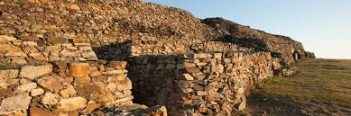 Le Cairn De Barnenez Baie De Morlaix Finistere Bretagne Myfinistere