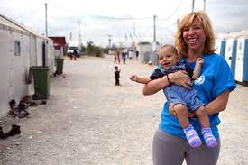 Officiele soundcloud van cabaretiere claudia de breij. Unicef Nederland Twitterissa Op 6 Januari Presenteert Claudia De Breij Haar Boek De Oudejaars Help Syrische Kinderen En Wie Weet Ben Jij Erbij Https T Co 4lrkvfwqgi Https T Co Ywkdqqwlcp