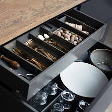 choosing kitchen drawers  which