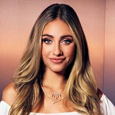 Maddy Reese's Instagram, Twitter & Facebook