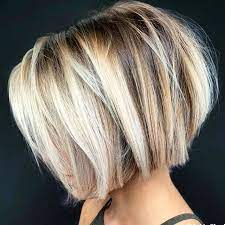 Gestufte kurzhaarschnitte für frauen mit feinem haar frisuren mittellange haare 2020 bob frisuren 2020 frauen mit dünnem haar haben vor allem nur ein ziel mehr die besten bob frisuren für feines haar. 56 Beliebteste Bob Frisuren Gestuft Bestproud Bob Frisur Bob Frisuren Gestuft Haarschnitt Bob