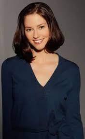 Lexie grey was in a relationship with dr mark sloan who was also killed in the plane crash in grey's while some actors don't get to choose when they leave, actress leigh did as it was her decision to. Who Will Lexie Grey Sleep With Tv Fanatic