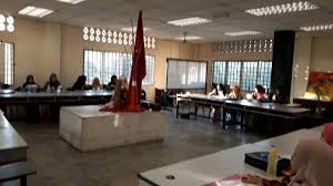 An edition of mendekati seni lukis dan seni reka (1993). Se Fakulti Seni Lukis Seni Reka Uitm Cawangan Kelantan Facebook