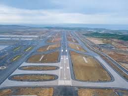 Der flughafen istanbul setzt mit hochmodernen technologien und höheren kapazitäten neue maßstäbe. Airport Istanbul Mit Drei Flugbahnen In Die Zukunft Reiseberichte Reisetipps Reportagen Reisemagazin Imagine Schweiz