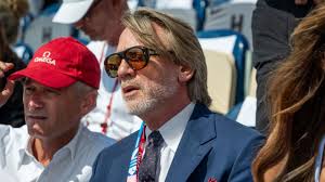 Daniel Craig mit mysteriöser Omega Uhr in Paris: Ein Modell, das offiziell  noch nicht existiert