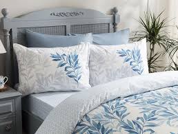 Genelde büyük yatakların standart bir ölçüye sahip olduğu düşünüldüğünde, seçilen çift kişilik çarşaflar yatağınıza uygun olur. Leaf Ranforce Cift Kisilik Cift Tarafli Nevresim Takimi Indigo Madame Coco