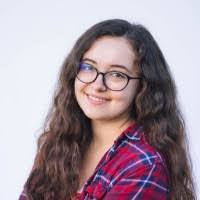 Tina Kolasa's Instagram, Twitter & Facebook