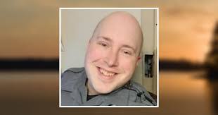 Lee Prater's Instagram, Twitter & Facebook