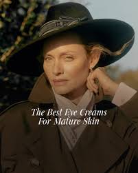 The way to shake the way you're feeling about your friend's choice,”  counsels Eva Wiseman, “is to turn your gaze upon yourself, and your own  engrained ideas about how to live.” 🔗