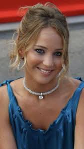 I need some one beside me I don't mind the age dear just private chat me  and say I love you ♥️♥️🥵