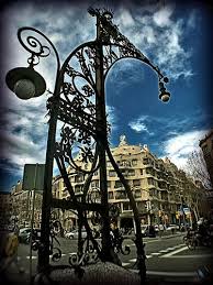 Farolas Del Paseo De Gracia De Barcelona Paseo De Gracia Barcelona Paseo De Gracia Dibujo De Paisaje Urbano