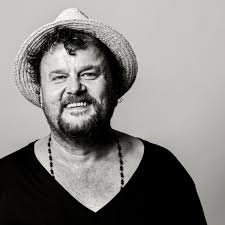 Listen to patent ochsner playliste in full in the spotify app. Bune Huber Interview Manillio Ist Ein Wunderknabe