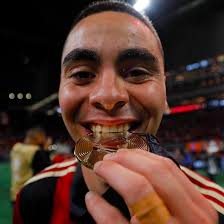 Dan Laws (@mrdanlaws)