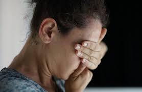 spectacol de dans contemporan: Despre tine (o versiune)