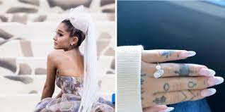 Ariana grande wore a vera wang wedding dress, inspired by audrey hepburn's gown in funny face, to marry dalton gomez. Ring The Wedding Bells Ariana Grande And Dalton Gomez Are Now Apparently Man And Wife Elle Canada