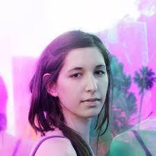 Lucy Schwartz's Instagram, Twitter & Facebook