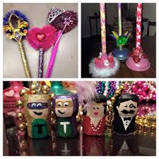 Krewe Of Tucks Signature Collectables Decorated Toilet Brushes Plungers And Painted Champagne Corks From Krew Mardi Gras Throws Mardi Gras Beads Cork Crafts