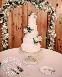 From American Idol To The Altar All The Photos From Gabby Barrett And Cade Foehner S Wedding Country Wedding Cakes Wedding Wedding Engagement Pictures