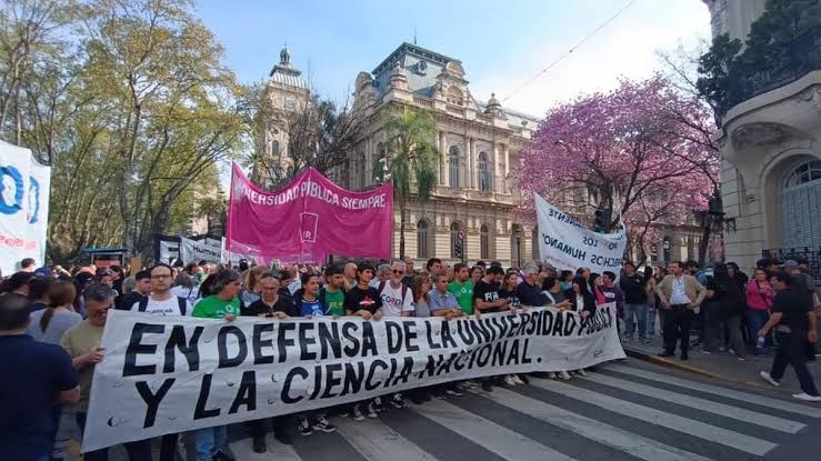 Las universidades vuelven a las calles: paro nacional y protestas por la Ley de Financiamiento