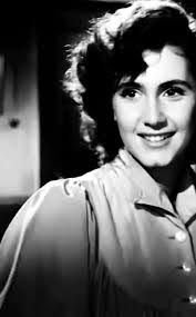 Mirtha Padilla's Instagram, Twitter & Facebook