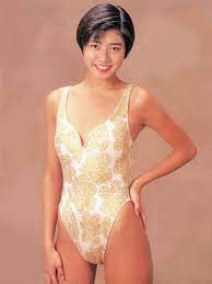 人気女優・内田有紀のセクシー水着画像80枚【ビキニ姿が可愛すぎてやばいです！】 | 美女の集い