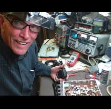 What should the swing be in a well-tuned stock radio with a 4-watt dead key  for a Realistic TRC-427?