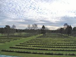 Eingang zum tyne cot soldatenfriedhof in zonnebeke, belgien. Deutscher Soldatenfriedhof Lommel In Belgien