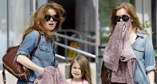 She also became a household name after playing the famous character in the australian soap opera for four years. Isla Fisher S Sexy Feet And Nude Legs In Hot High Heels