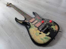 Ibanez jem77p steve vai signature jem premium series electric guitar blue floral pattern. Ibanez Jem 77 Fp Floral Pattern Steve Vai First Year Fp 1988 Floral Pattern Guitar For Sale Rjv Guitars