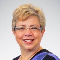 Jacqueline Applegate's Instagram, Twitter & Facebook