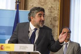 Antes de la apertura de la investigación por parte de la delegación del gobierno, los partidos de la oposición ya habían criticado la afluencia de asistentes a la clausura del hospital de campaña. El Delegado Del Gobierno En Madrid Pide Que La Policia Nacional No Vaya A Los Desahucios Madrid