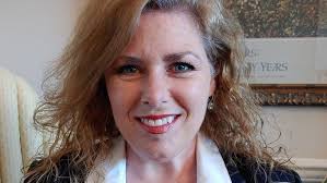 Elaine Davis door-knocking while dodging forum; DeSantis disses Biden