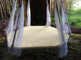 This diy hanging bed project is perfect for a back porch or summer home. 20 Diy Hanging Beds Guide Patterns