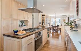 Building supplies conglomerate masco owns the kraftmaid brand, as well as quality cabinets, and merillat. Best Kitchen Cabinet Brands In 2021 Insider Tips