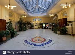 The palais de l'alma is a national palace of the french republic, located in paris 7th arrondissement. Frankreich Paris Palais De La Femme Womens Palast Zugehorigkeit Zu Der Heilsarmee Stockfotografie Alamy