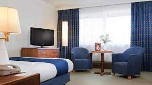 118 bath road hayes ,hayes,ub3 5aj. Holiday Inn London Heathrow Ariel Hotel Visitlondon Com