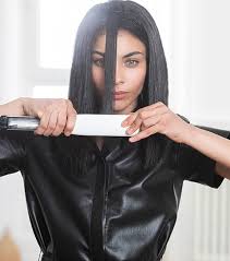 Le ella est un lisseur doté de plaques xxl redoutablement efficaces contre les cheveux indisciplinés. Le Steampod 3 0 Vaut Il Vraiment Le Coup Elle Be